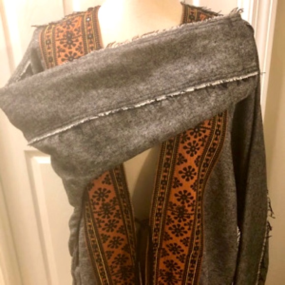 “NEW” & RARE Free People Nomad Embroidered Tweed Duster - Picture 3 of 13